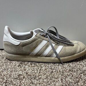 Adidas Gazelle sneakers